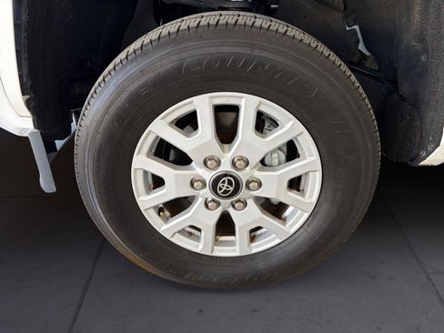 Certified 2025 Toyota Tacoma SR image 14