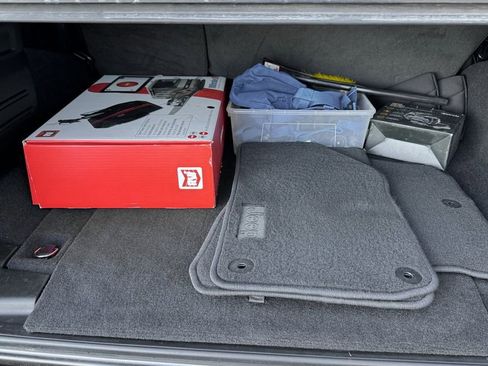 Used 2021 Jeep Wrangler Unlimited Rubicon w/ LED Lighting Group image 10