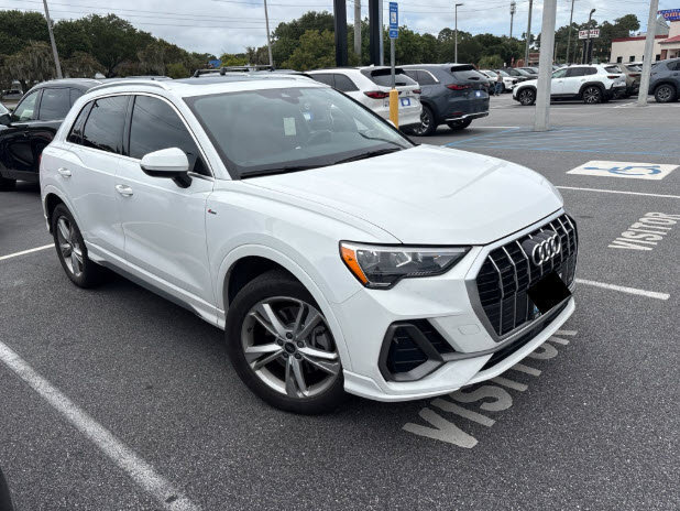 Used 2022 Audi Q3 2.0T Premium AWD/4WD image 2