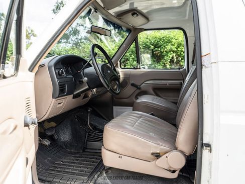 Used 1992 Ford Bronco Custom AWD/4WD image 28