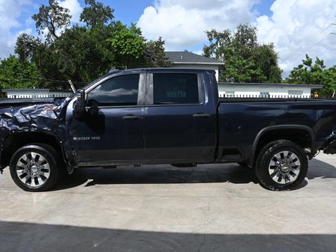 Used 2024 Chevrolet Silverado 2500 Custom w/ Custom Value Package AWD/4WD image 6