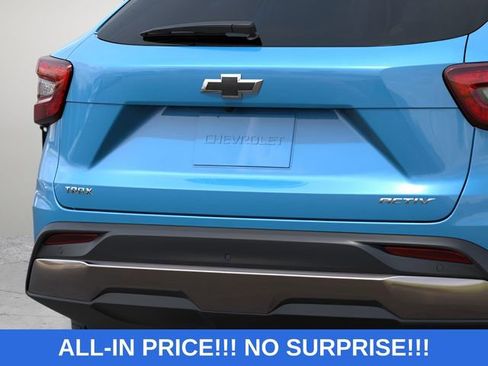 New 2026 Chevrolet Trax ACTIV w/ Sunroof Package FWD image 14