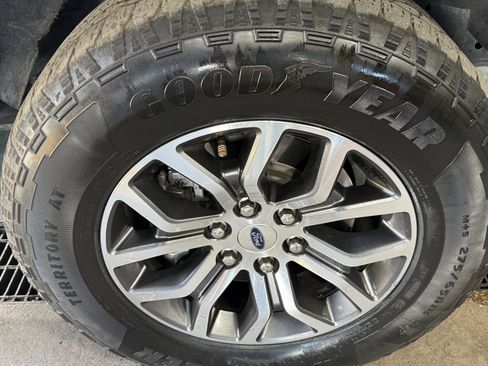 Used 2021 Ford F150 Lariat AWD/4WD image 33