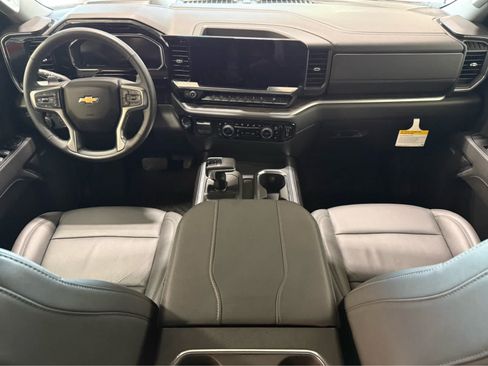 Used 2026 Chevrolet Silverado 1500 LTZ w/ LTZ Premium Package AWD/4WD image 16