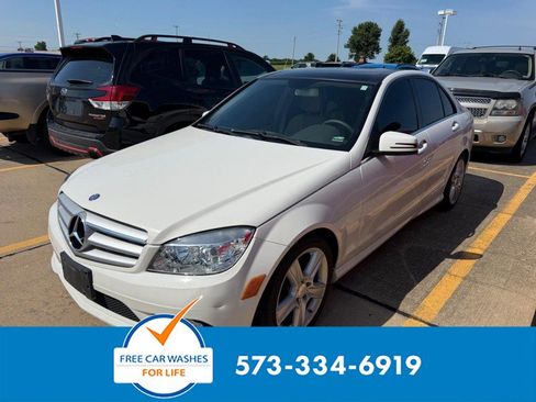 Used 2010 Mercedes-Benz C 300 4MATIC Sedan image 1