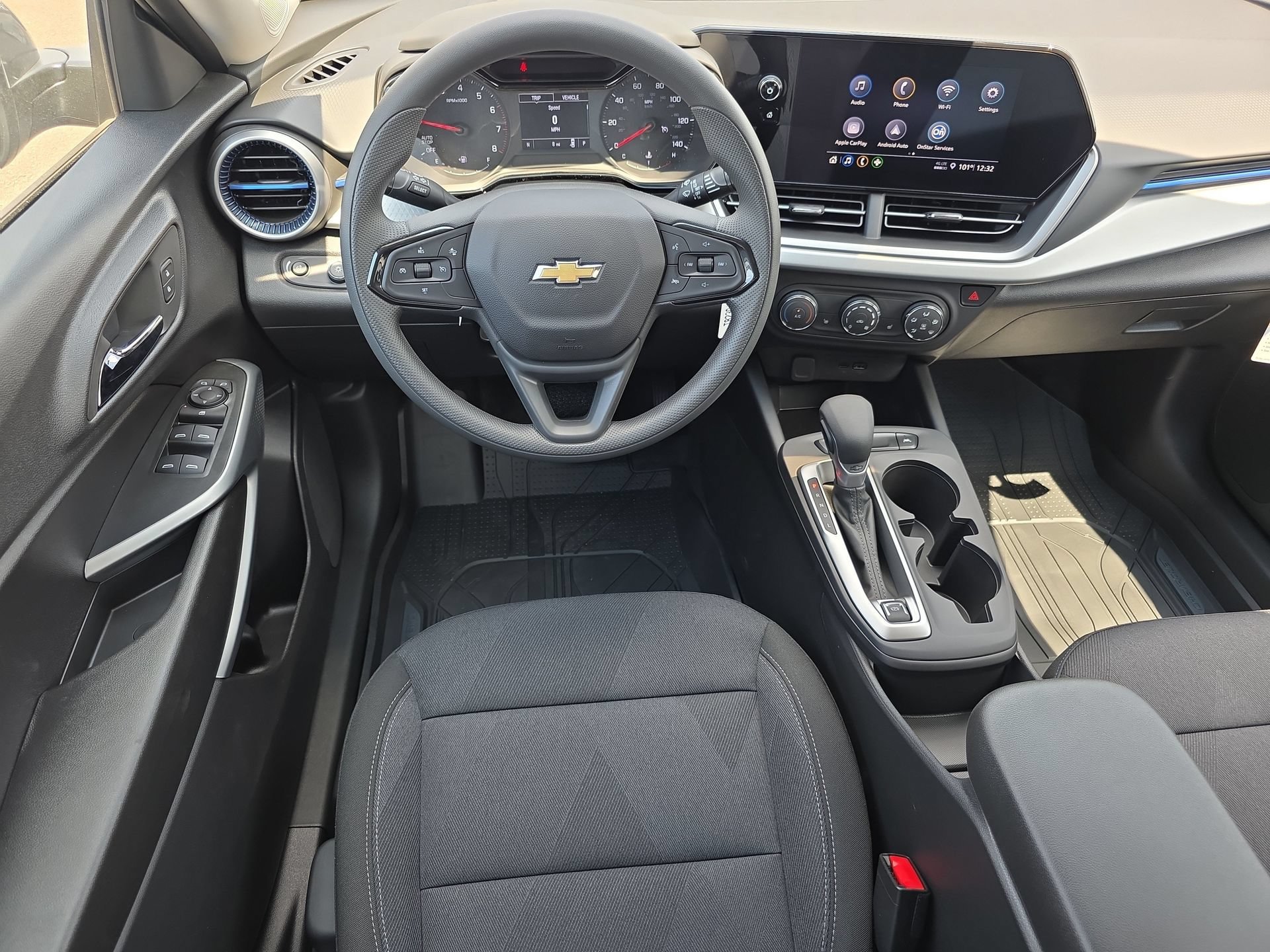 New 2026 Chevrolet Trax LS w/ LS Convenience Package FWD image 12