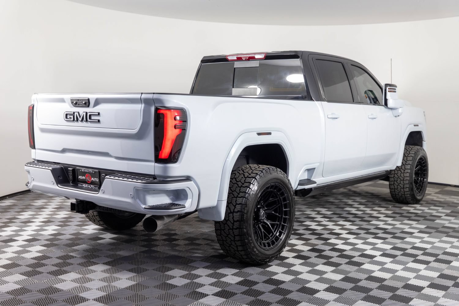Used 2026 GMC Sierra 3500 Denali Ultimate AWD/4WD image 7