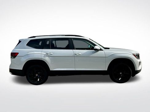 New 2026 Volkswagen Atlas SE image 4