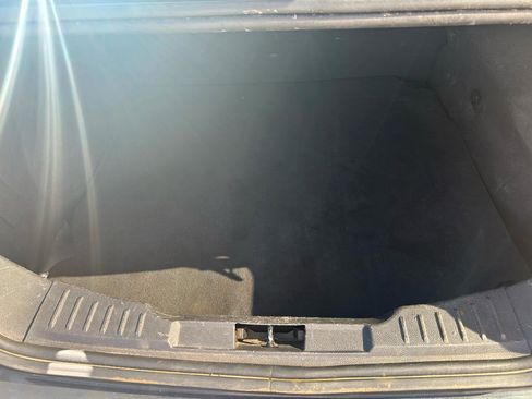 Used 2013 Ford Focus SE w/ SE Winter Pkg FWD image 17