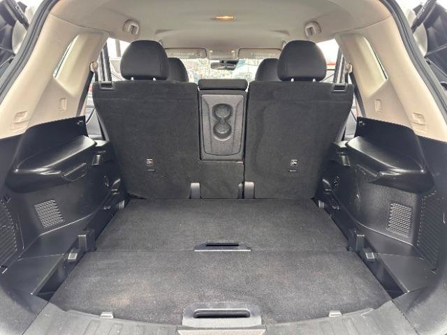 Used 2020 Nissan Rogue S AWD/4WD image 13