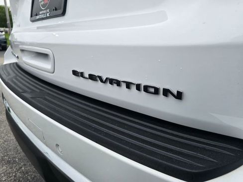 Used 2025 GMC Yukon Elevation w/ LPO, Elevation Black Package RWD image 41
