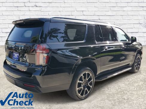 Used 2023 Chevrolet Suburban RST w/ Luxury Package RWD image 4