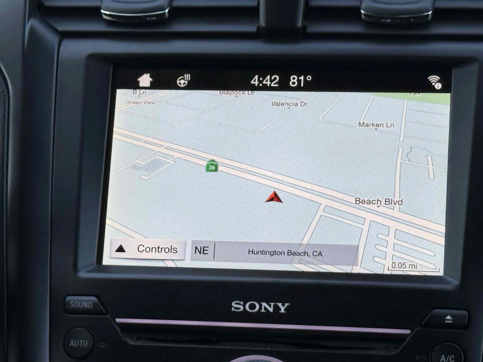 Used 2019 Ford Fusion Energi Titanium FWD image 9