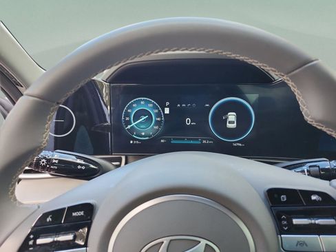 Certified 2024 Hyundai Elantra SEL w/ Convenience Package image 11