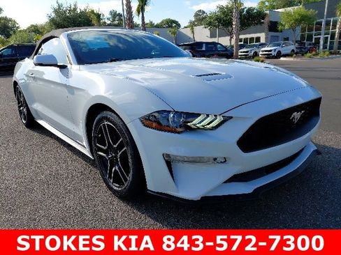 Used 2020 Ford Mustang Premium RWD image 3