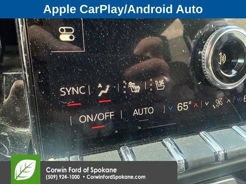 Used 2025 GMC Yukon XL Denali Ultimate AWD/4WD image 17
