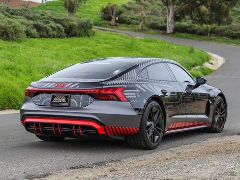 Used 2023 Audi RS e-tron GT image 7