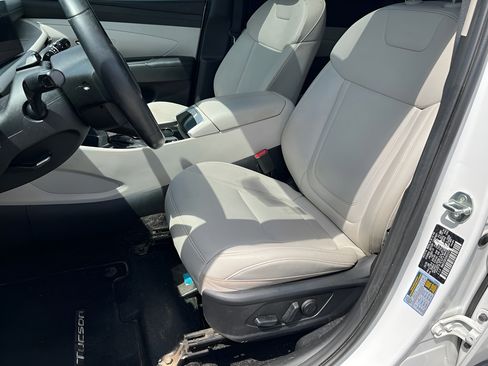 Certified 2025 Hyundai Tucson SEL AWD/4WD image 15