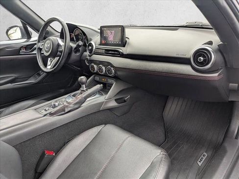 Used 2018 MAZDA MX-5 Miata Grand Touring image 17