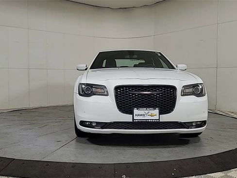 Used 2023 Chrysler 300 S image 3