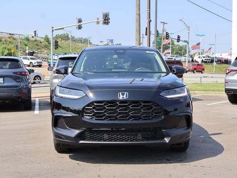 New 2027 Honda HR-V LX image 2