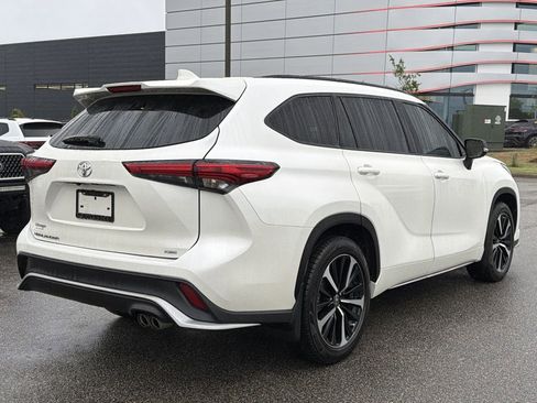 Used 2021 Toyota Highlander XSE FWD image 5