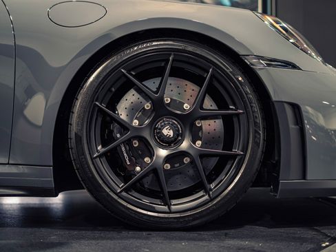 Used 2026 Porsche 911 GT3 RWD image 7