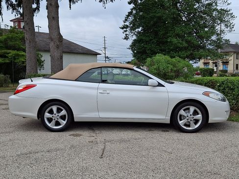 Used 2005 Toyota Solara SE FWD image 7