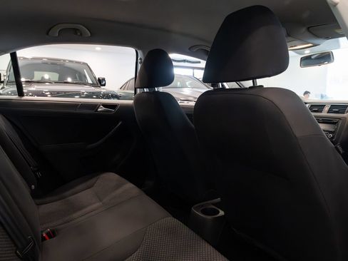 Used 2012 Volkswagen Jetta S FWD image 22