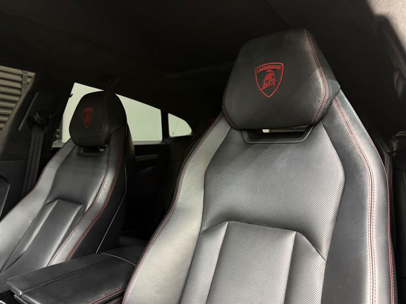 Used 2019 Lamborghini Urus AWD/4WD image 12