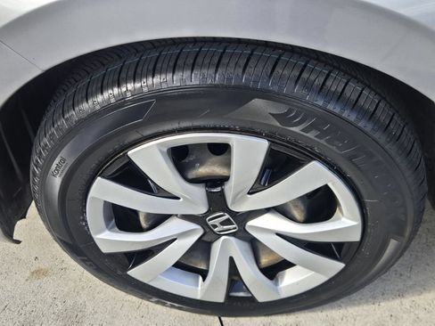 Used 2024 Honda Civic LX image 10
