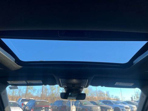 Used 2024 Honda CR-V Sport Touring image 21