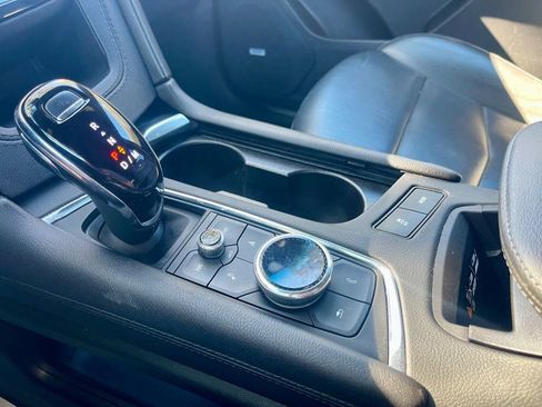 Used 2023 Cadillac XT5 Premium Luxury image 15