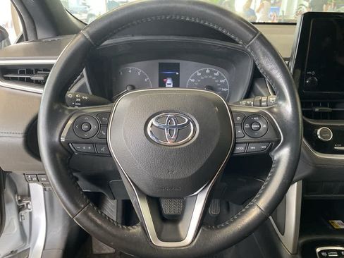 Used 2023 Toyota Corolla Cross AWD Hybrid image 17
