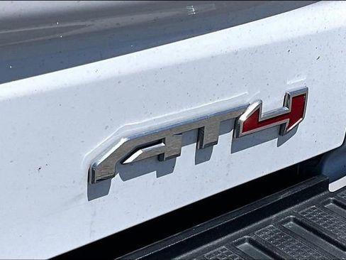 Used 2022 GMC Sierra 1500 AT4 w/ AT4 Premium Package AWD/4WD image 31