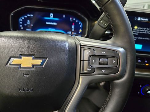 Used 2023 Chevrolet Silverado 1500 LT AWD/4WD image 20