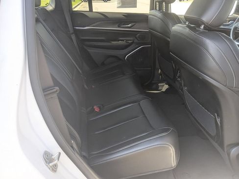Used 2024 Jeep Grand Cherokee Limited 4xe AWD/4WD image 37