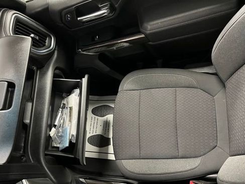 Used 2022 Chevrolet Silverado 1500 LT Trail Boss w/ Bed Protection Package image 37