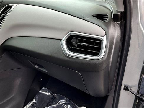 Used 2023 Chevrolet Equinox LT w/ Driver Convenience Package image 30