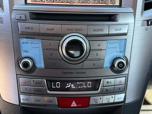 Used 2014 Subaru Outback 2.5i Limited AWD/4WD image 29