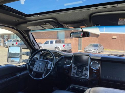 Used 2014 Ford F350 Lariat w/ Lariat Ultimate Package image 27