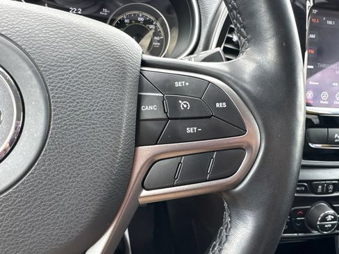 Used 2020 Jeep Cherokee Limited AWD/4WD image 12