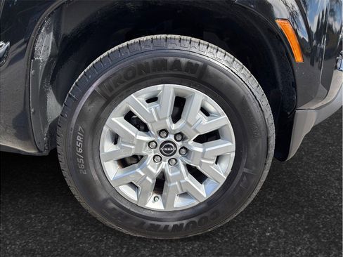 Used 2022 Nissan Frontier SV image 13