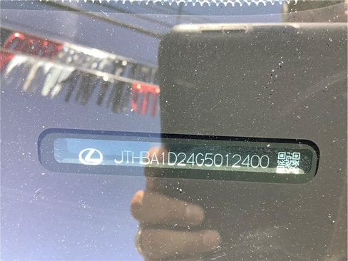 Used 2016 Lexus IS 200t RWD image 16