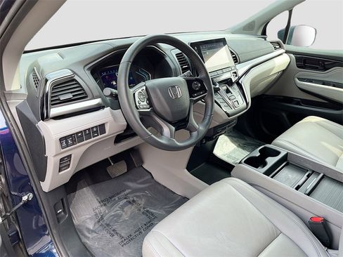 Used 2024 Honda Odyssey Touring image 9