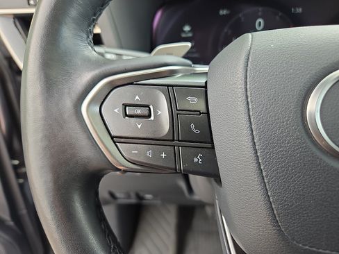 Used 2024 Lexus GX 550 w/ Accessory Package (2T) AWD/4WD image 22