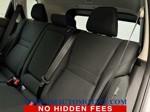 Used 2023 Nissan Rogue S image 15