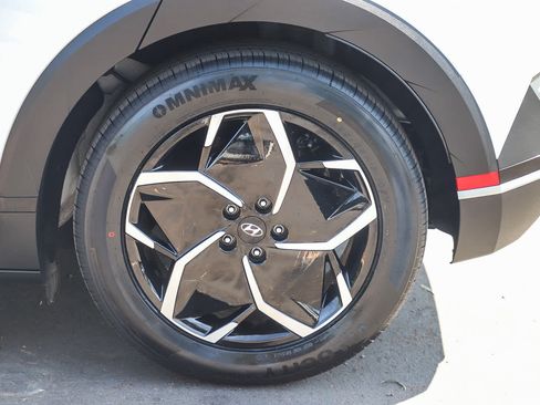 Used 2024 Hyundai Ioniq 5 SEL RWD image 12