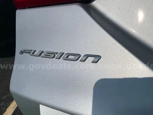 Used 2017 Ford Fusion S FWD image 23