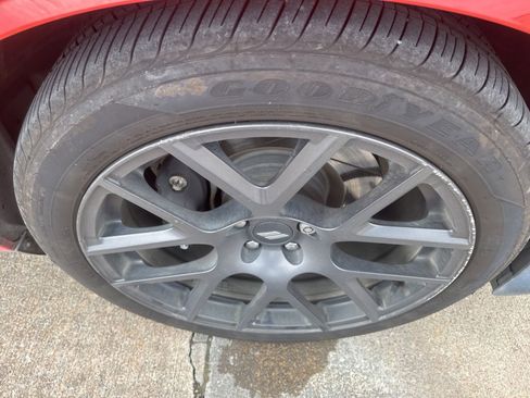 Used 2019 Dodge Challenger GT w/ Plus Package RWD image 12